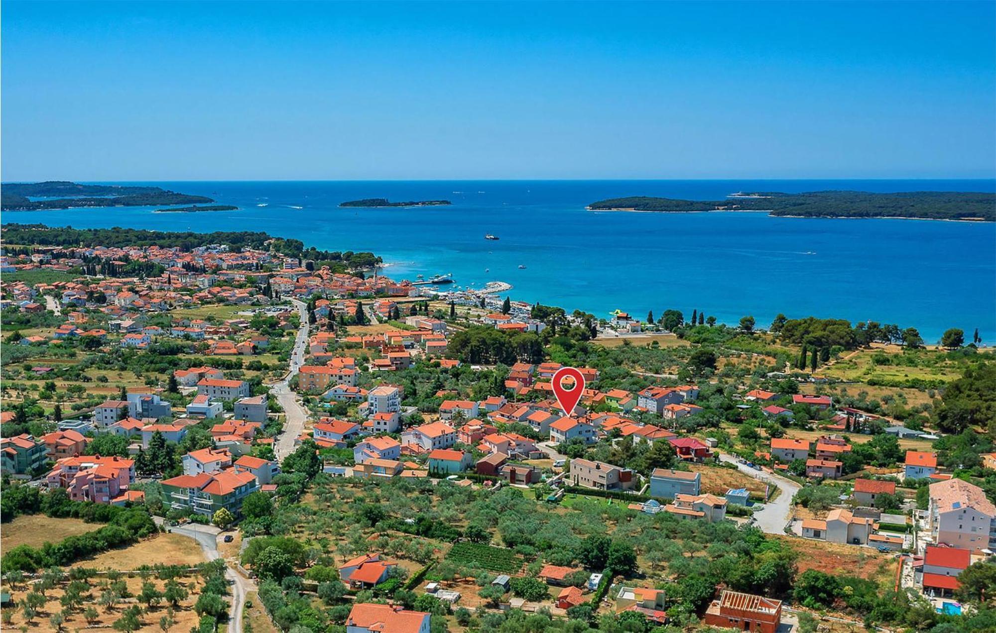 Gorgeous Apartment In Fazana With Wifi Buitenkant foto