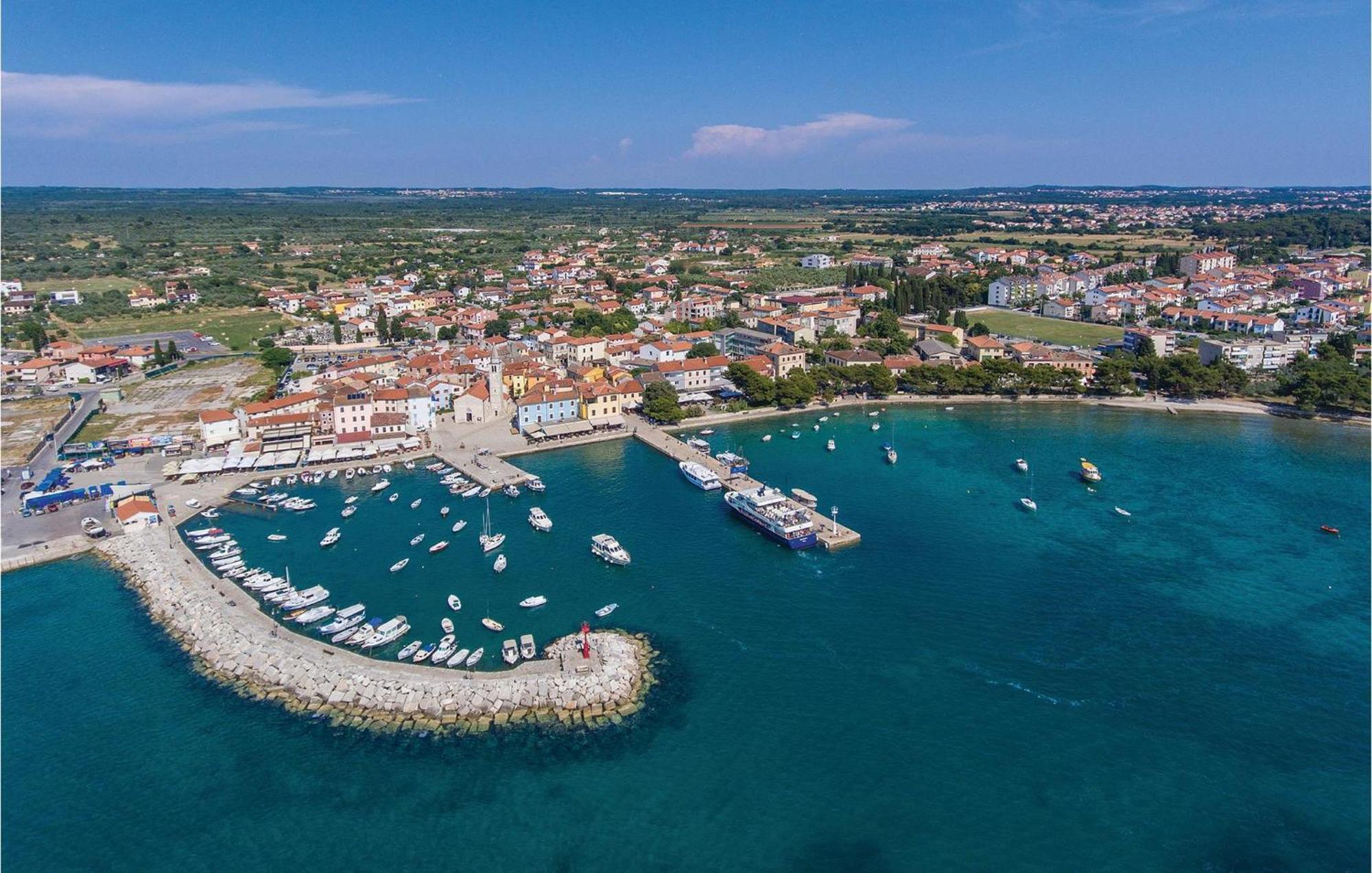 Gorgeous Apartment In Fazana With Wifi Buitenkant foto