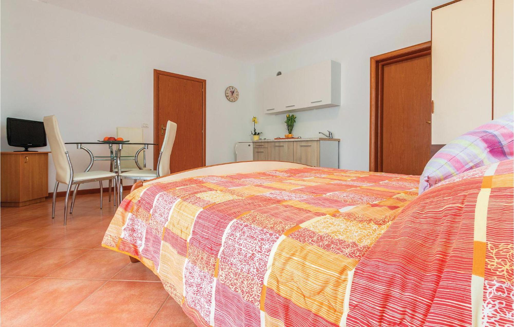 Gorgeous Apartment In Fazana With Wifi Buitenkant foto